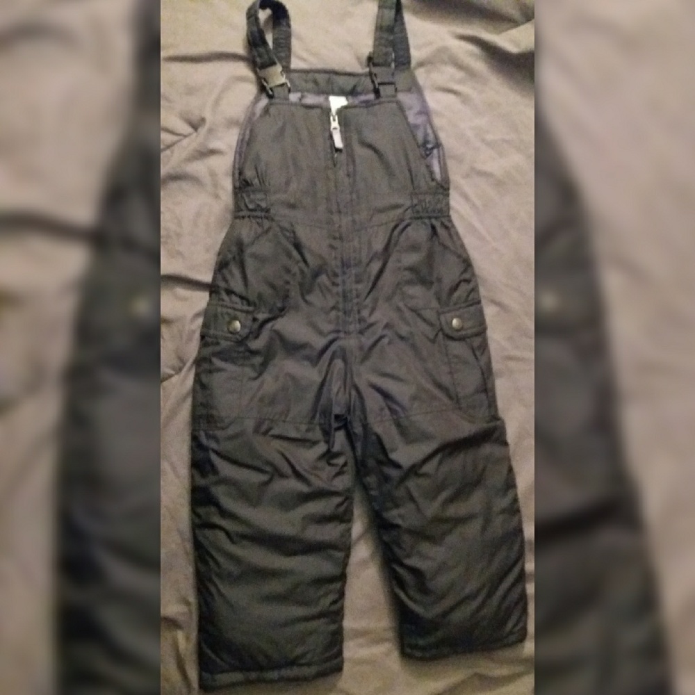 👖Boy's One Piece Snowpants